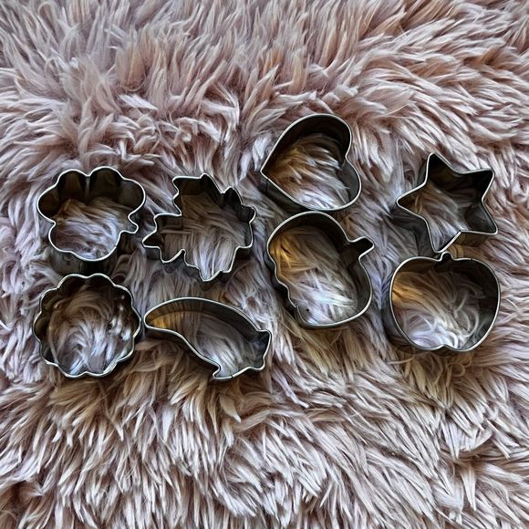 Pampered Chef Mini Cookie Pastry Cutters Metal 8pc Box Fall Heart Pumpkin 1095 - Picture 3 of 7